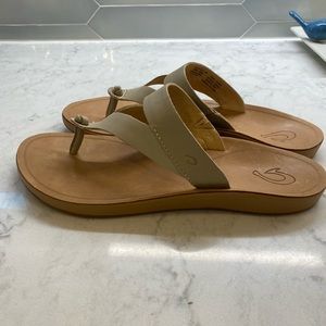 Olukai sandals